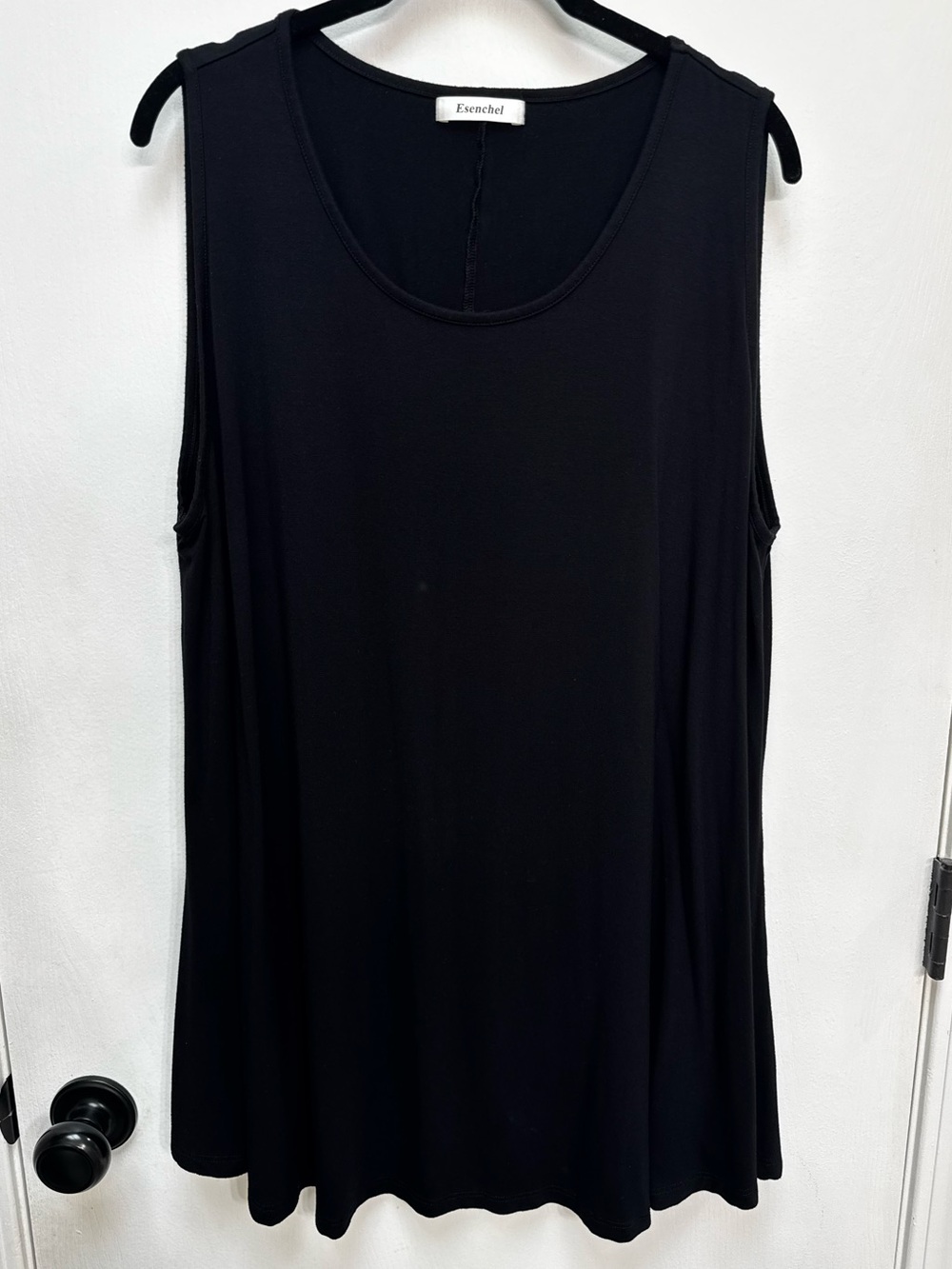 Black Scoop Neck Tank Top